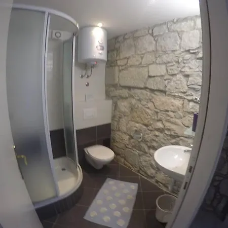 شقة Grgur Ninski - Renovated Stone House Studio سبليت